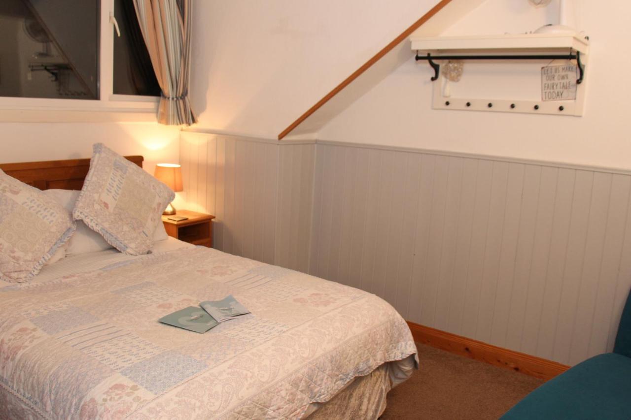 Invergarry Room Only Guest House For Adults Windermere Exteriör bild