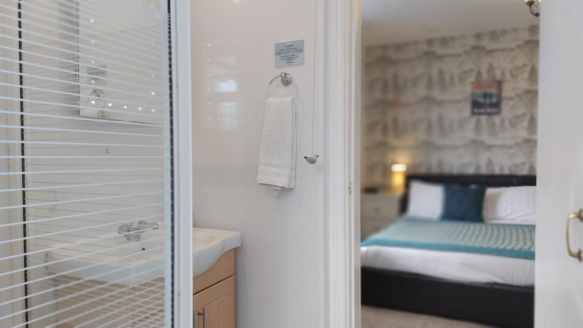 Invergarry Room Only Guest House For Adults Windermere Exteriör bild