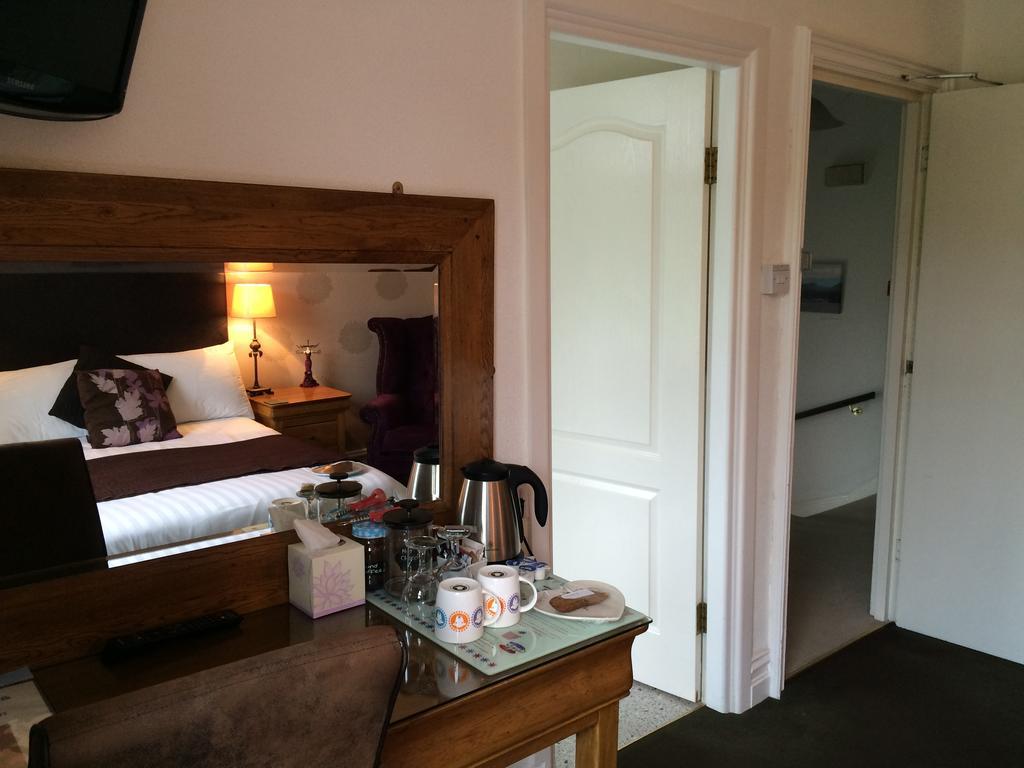 Invergarry Room Only Guest House For Adults Windermere Exteriör bild