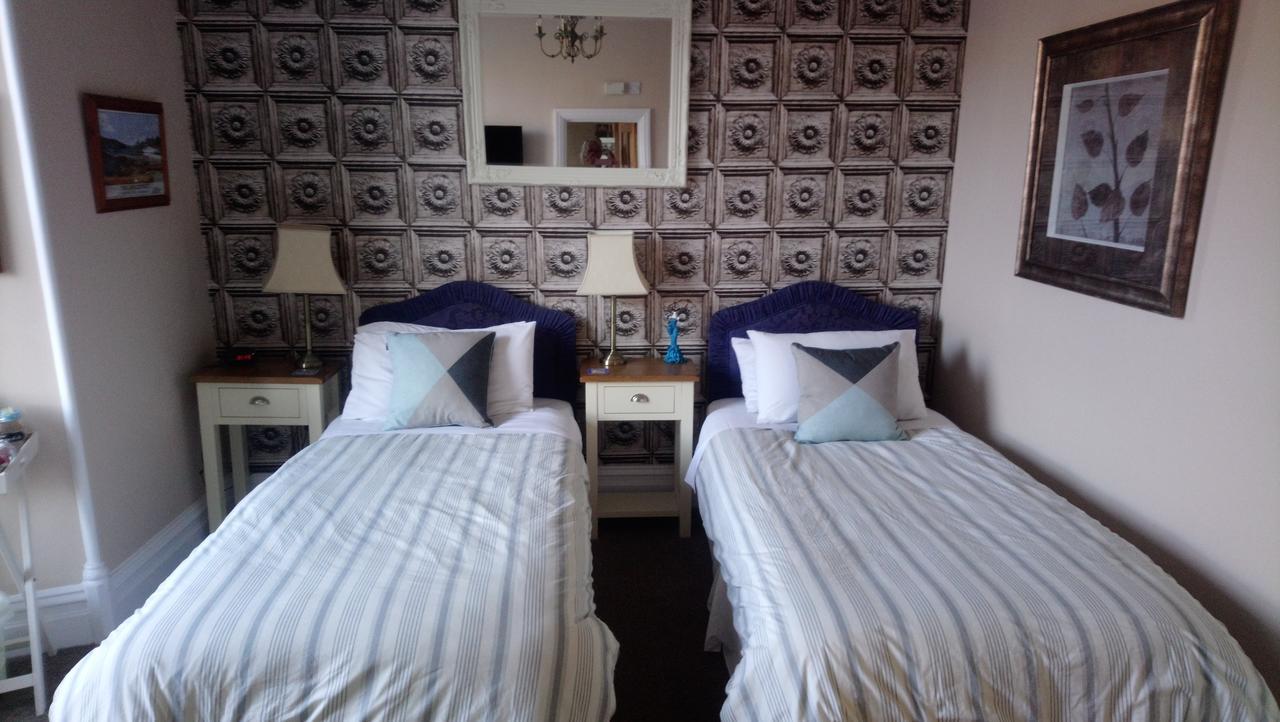Invergarry Room Only Guest House For Adults Windermere Exteriör bild